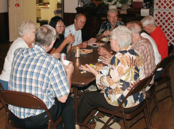 Lunch1.jpg